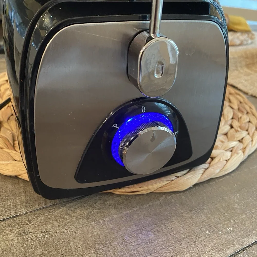 AZEUS centrifugal juicer